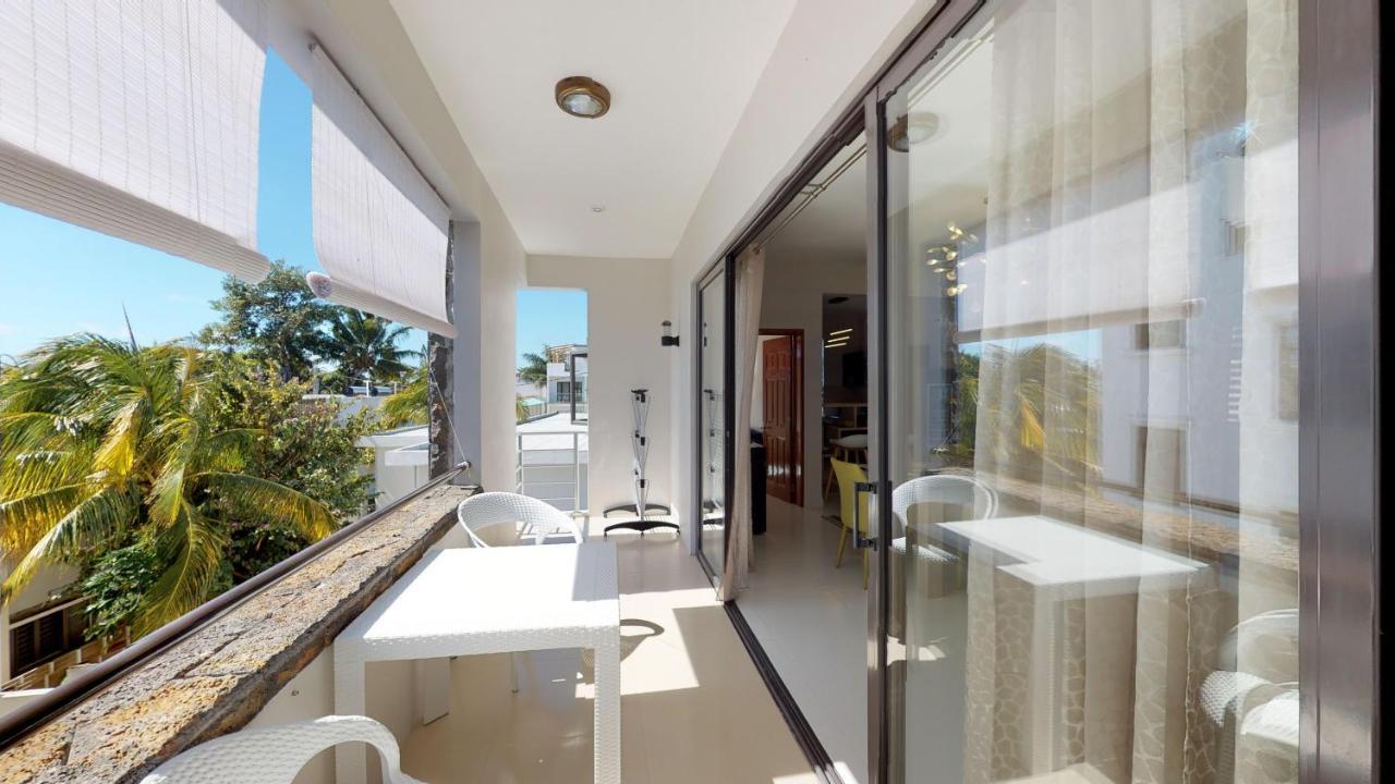 Penthouse - Private Roof Terrace - Sea & Mountain View Leilighet Grand-Baie Eksteriør bilde