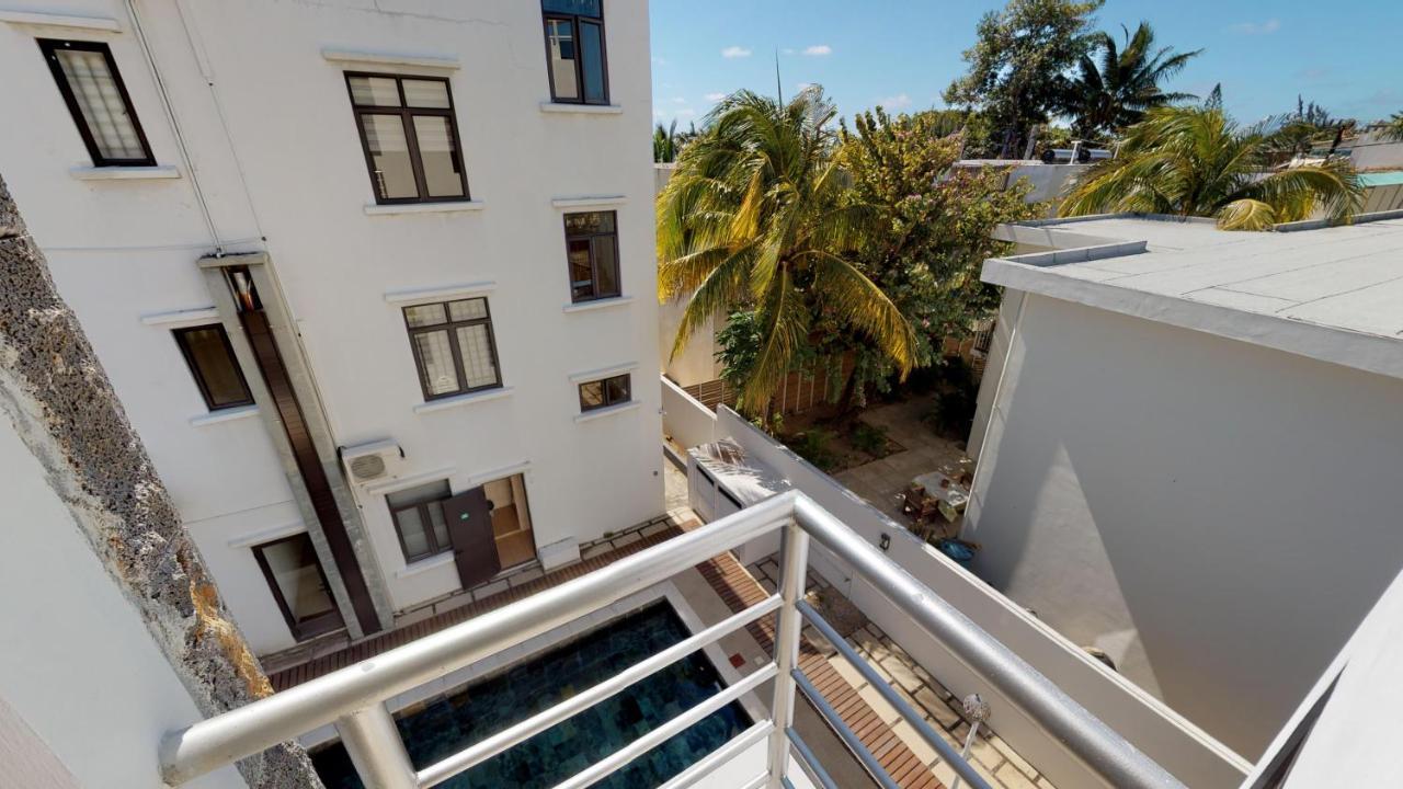 Penthouse - Private Roof Terrace - Sea & Mountain View Leilighet Grand-Baie Eksteriør bilde