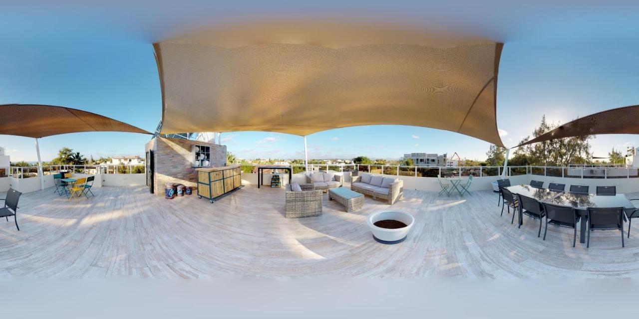 Penthouse - Private Roof Terrace - Sea & Mountain View Leilighet Grand-Baie Eksteriør bilde